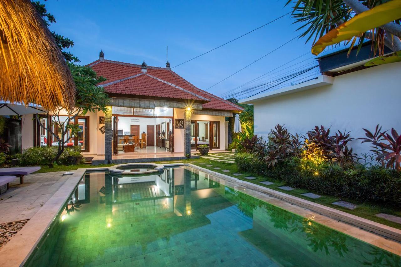 Sunny Villa