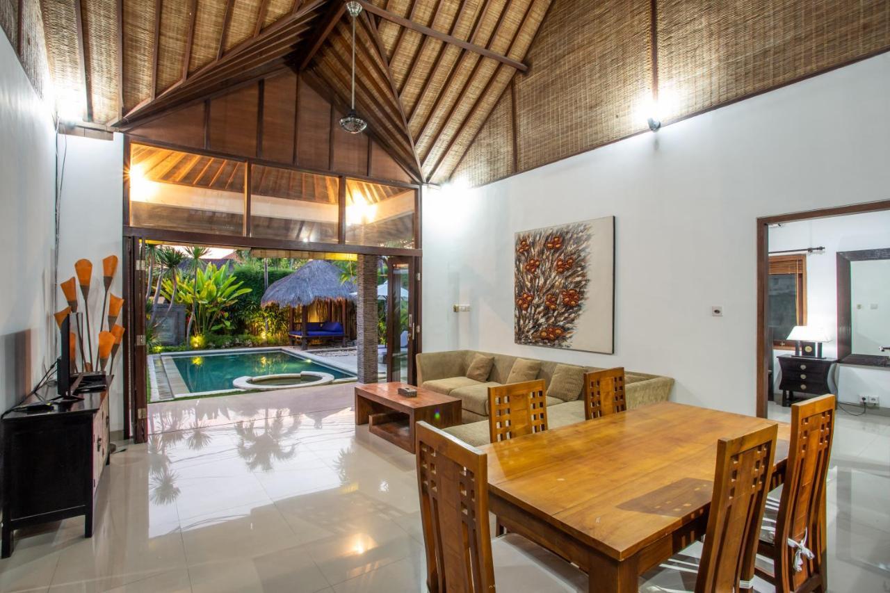 Sunny Villa